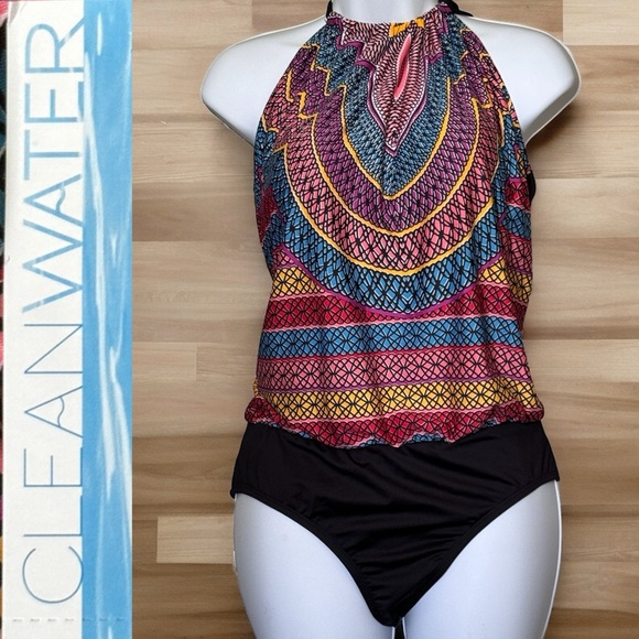 CLEAN-WATER ONE PIECE SWIMSUIT. ADJUSTABLE HALTER NECK. BUILT IN BRA. FLATTERING - Picture 1 of 13